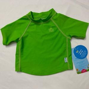 i play Bright Green Rashguard Shirt a 18 Months